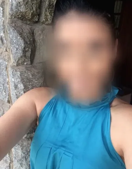 Anna, 34