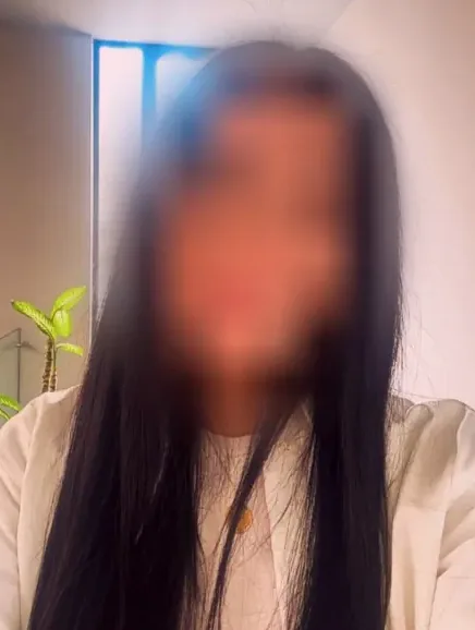 Aylin, 37