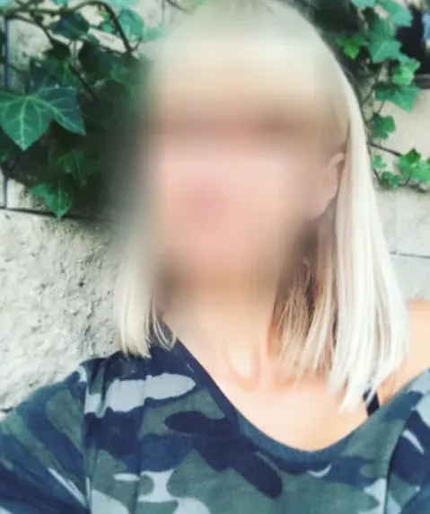 Cara, 39