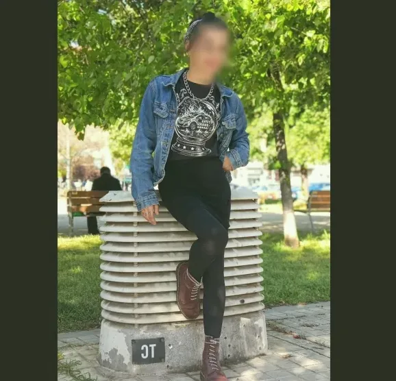 Cara, 31