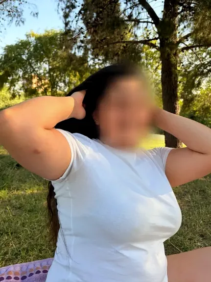Carina, 23