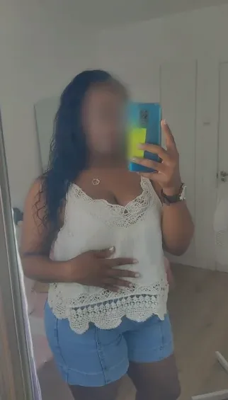 Chiara, 34