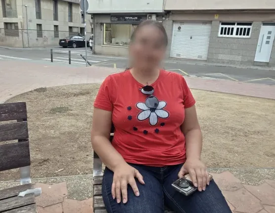 Emilia, 39