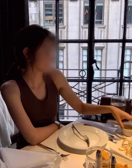 Isabell, 31