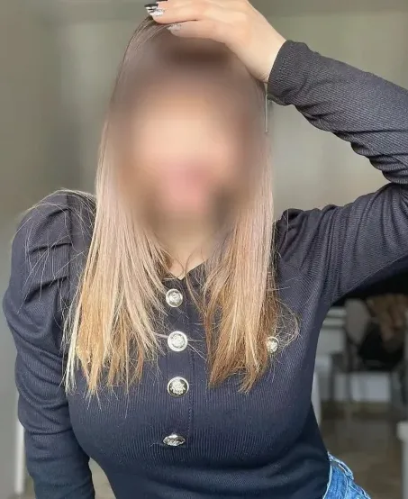 Josephine, 37