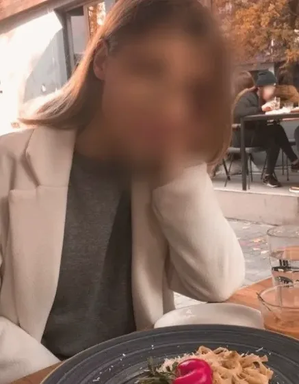Lena, 37