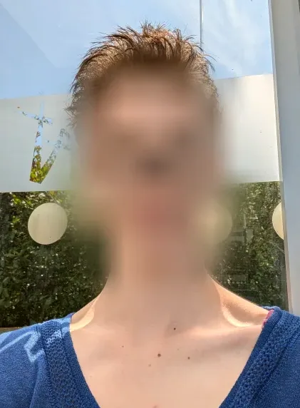 Mira, 22