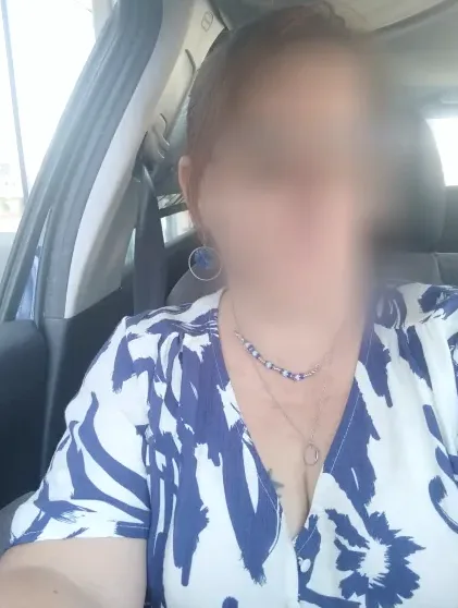 Vanessa, 40